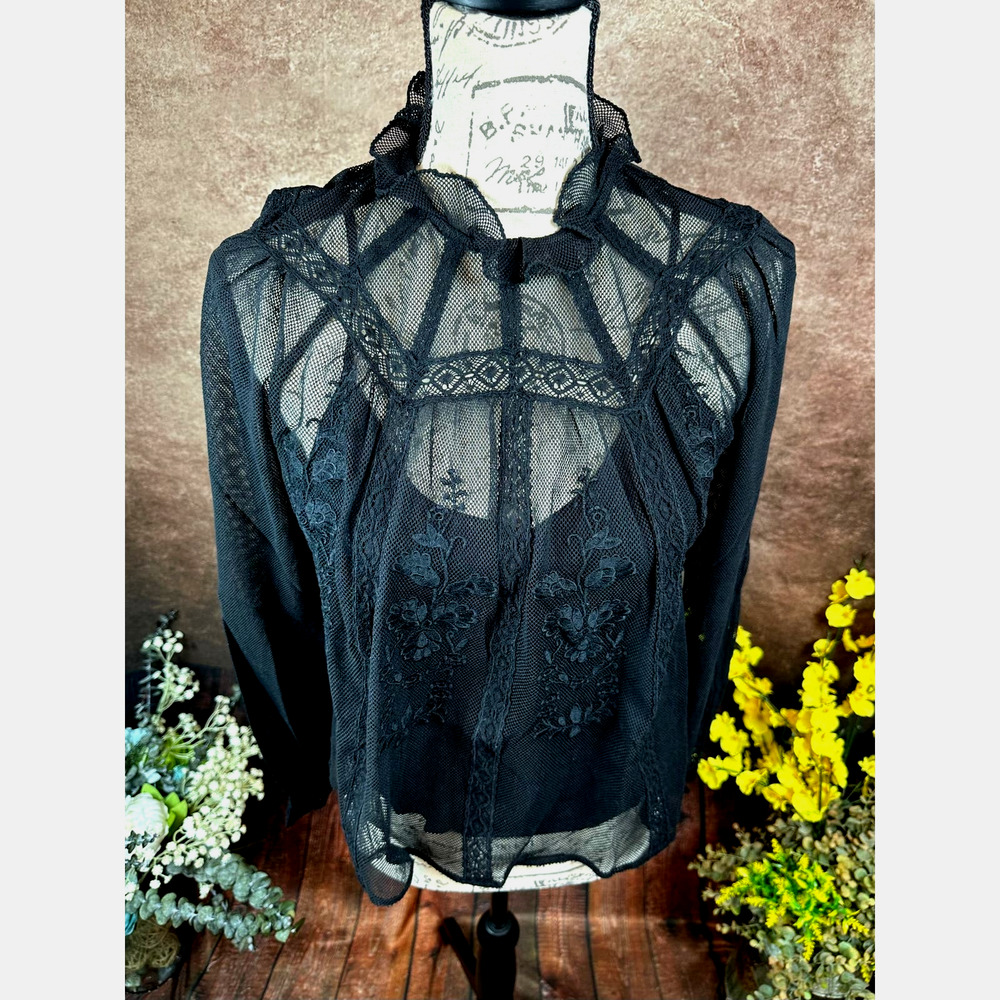 St Roche Lace Embroidered Ruffle Neck Flores Top Black 6 - Picture 4 of 12